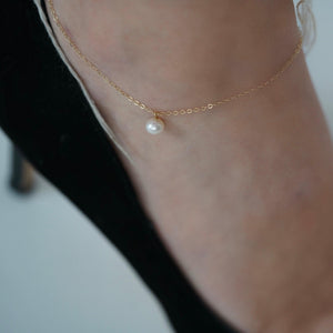 Gold-Fußkettchen mit Mini-Perle
