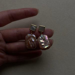 Boucles d'oreilles perles carrées