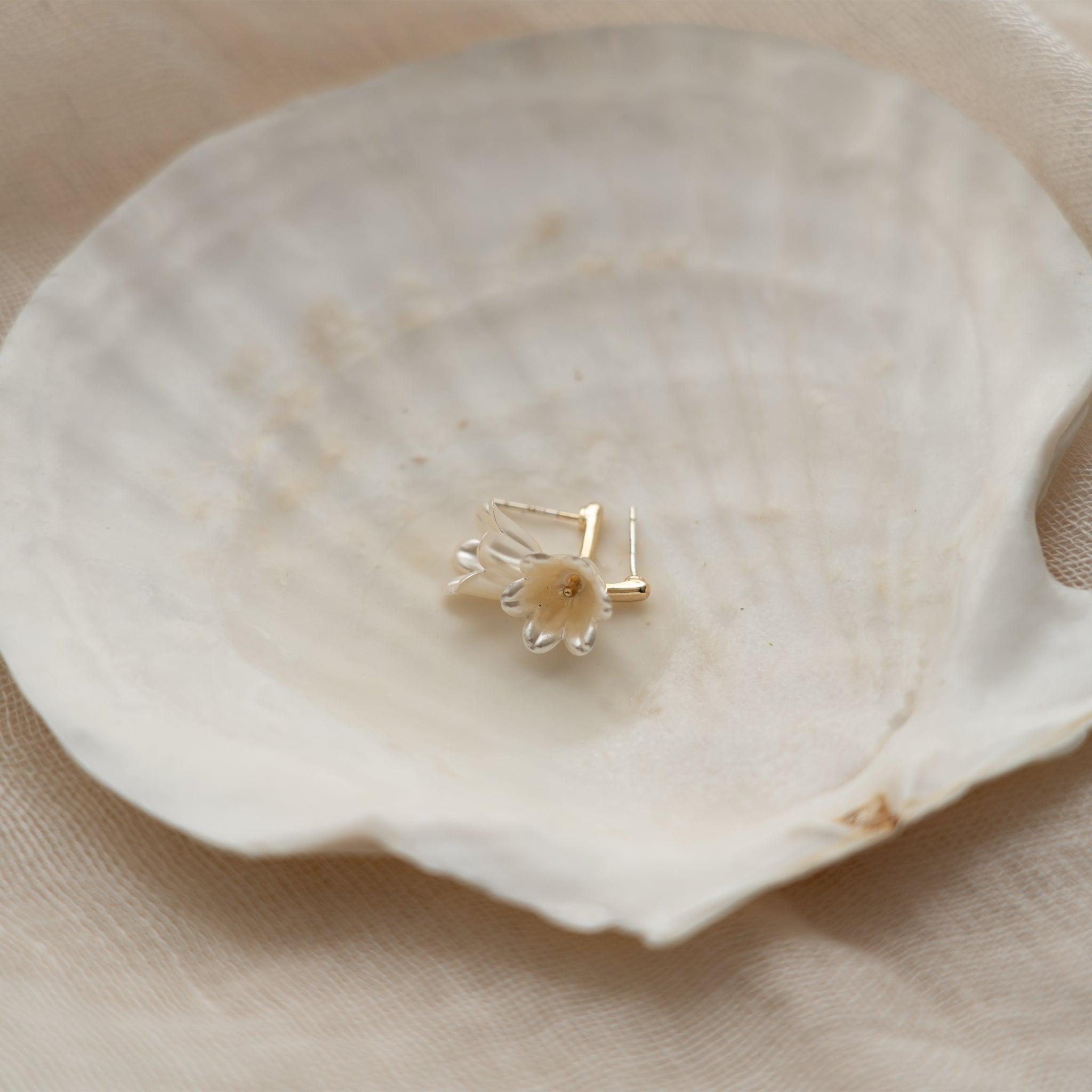 Mini Magnolia Shell Earrings