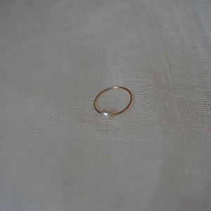 Minimal Single Pearl Ring